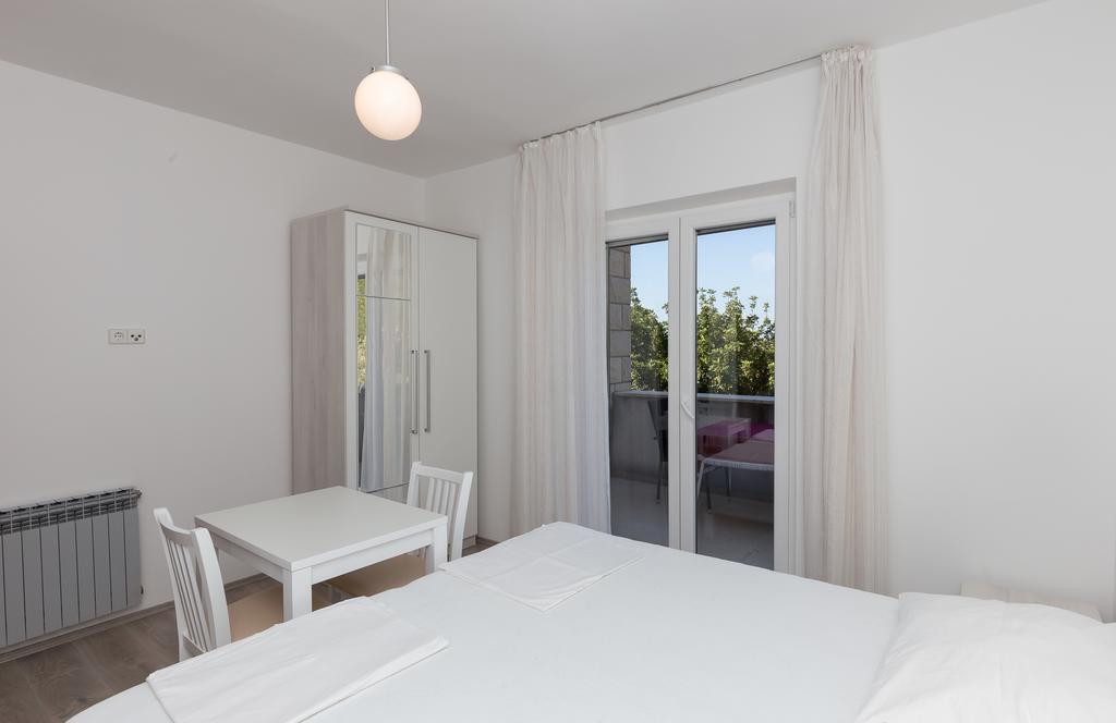 Rooms Villa Basica サプルナラ 部屋 写真